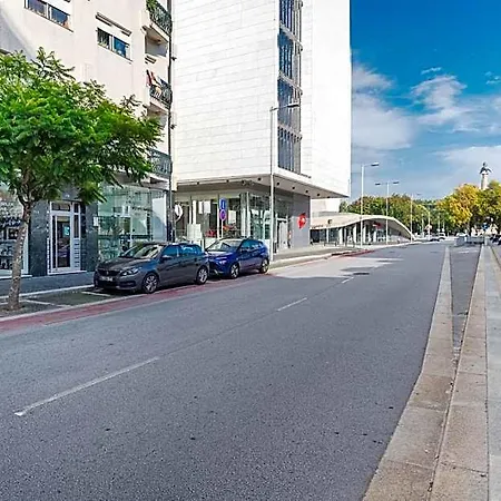 Hostal Avenue View