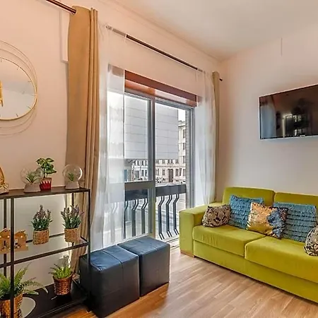 Avenue View Hostal *