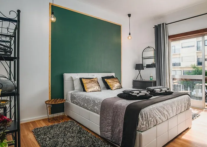 Avenue View - אכסניה