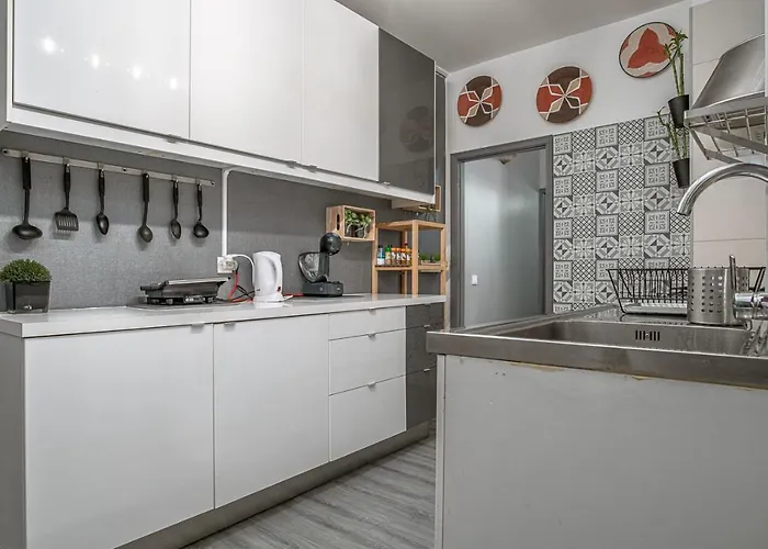 Hostal Avenue View - Oporto